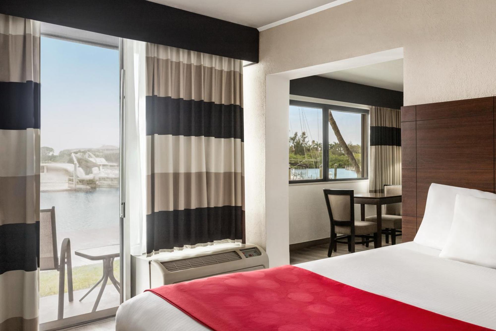 Ramada By Wyndham Sarasota Waterfront Hotel Luaran gambar